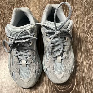 Authentic Yeezy 700 Hospital Blue